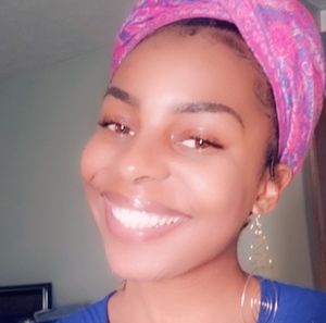 Meet your Posher, Denise